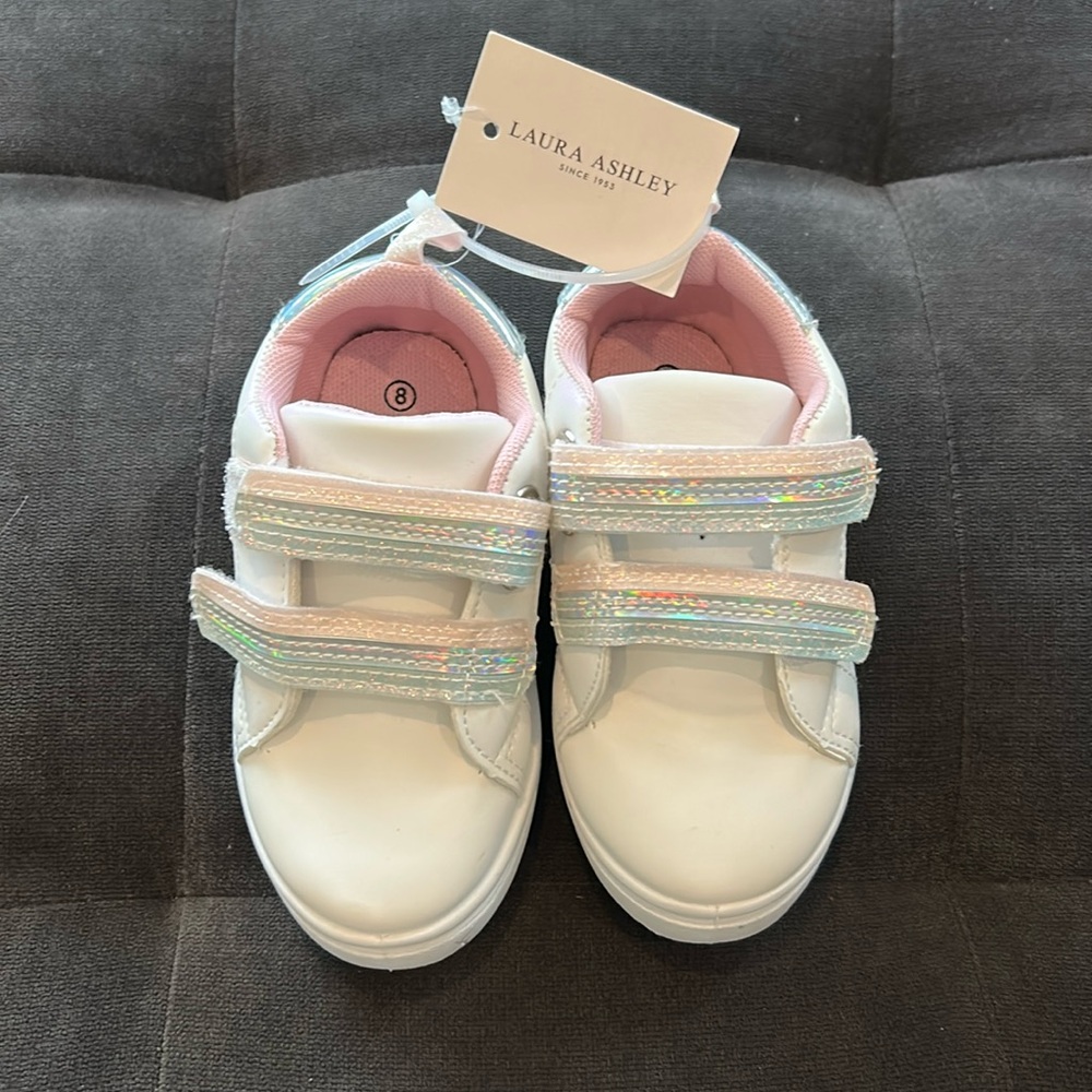 Laura Ashley size 8 girls shoes